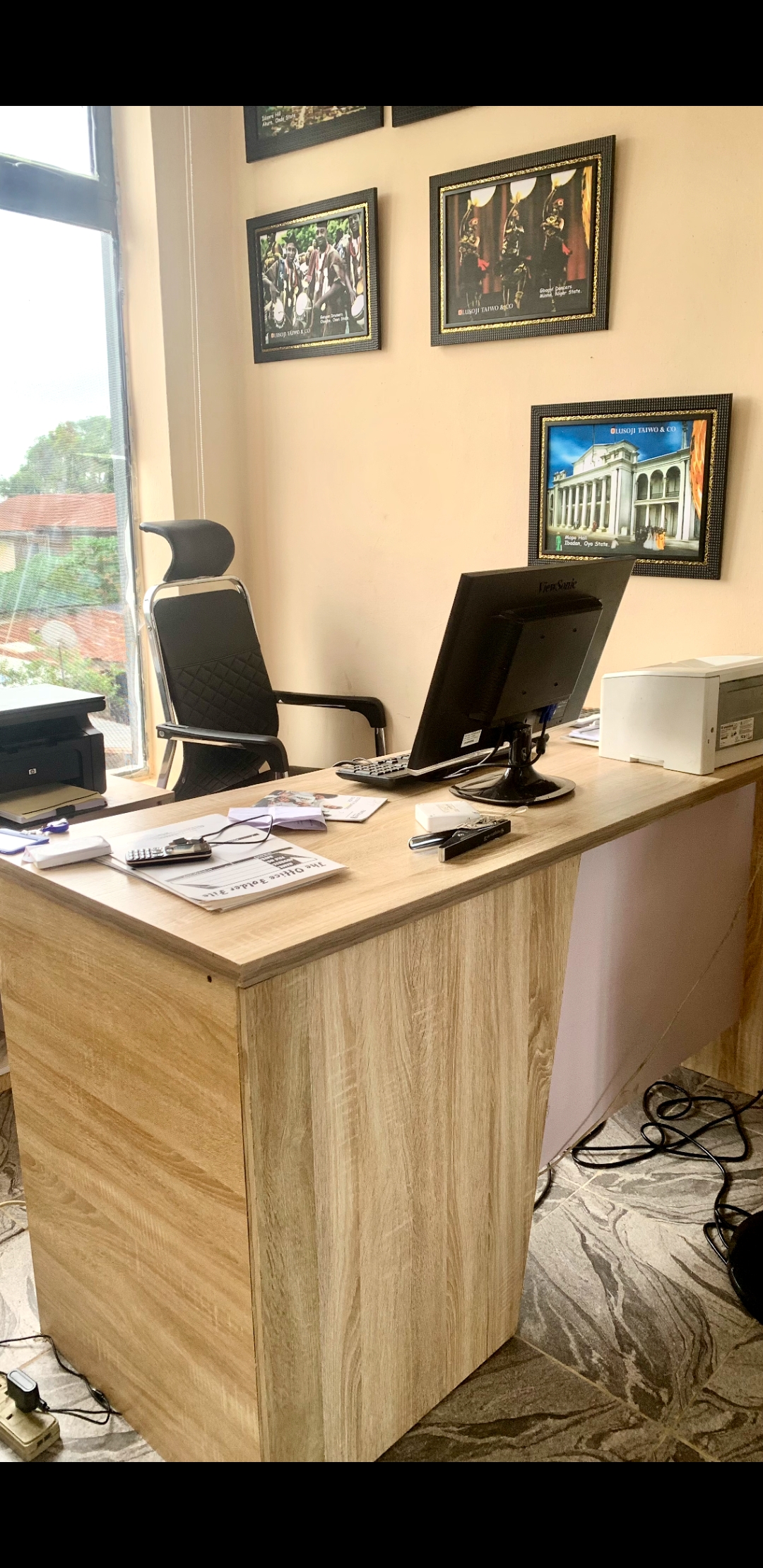 Main Reception & Client Welcome Suite